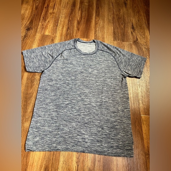 Lululemon Metal Vent Tech T Shirt XL Grey Short Sleeve Stretch Performance Wool - Picture 1 of 8